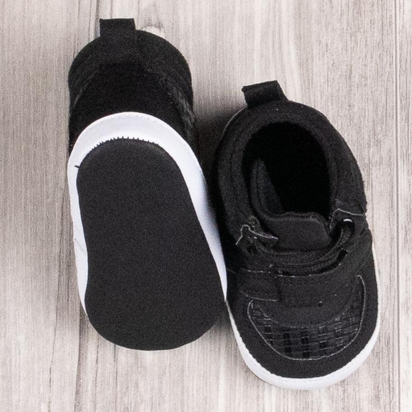 3-6 Months KRICKETS / CARTERS / RENE RAFE 4-PIECE - Picture 4 of 4